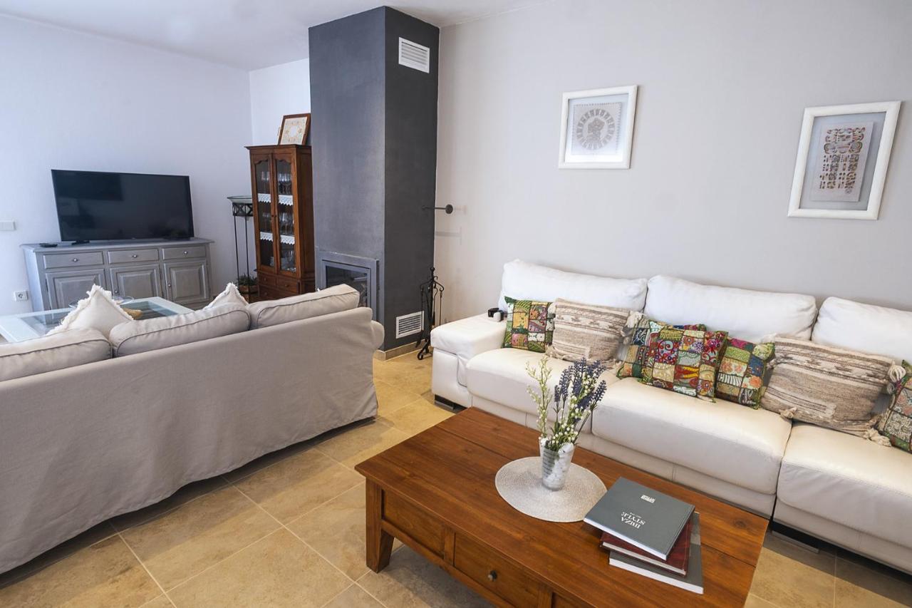 Villa Raco De Sa Vinyeta Sant Llorenc de Balafia Buitenkant foto